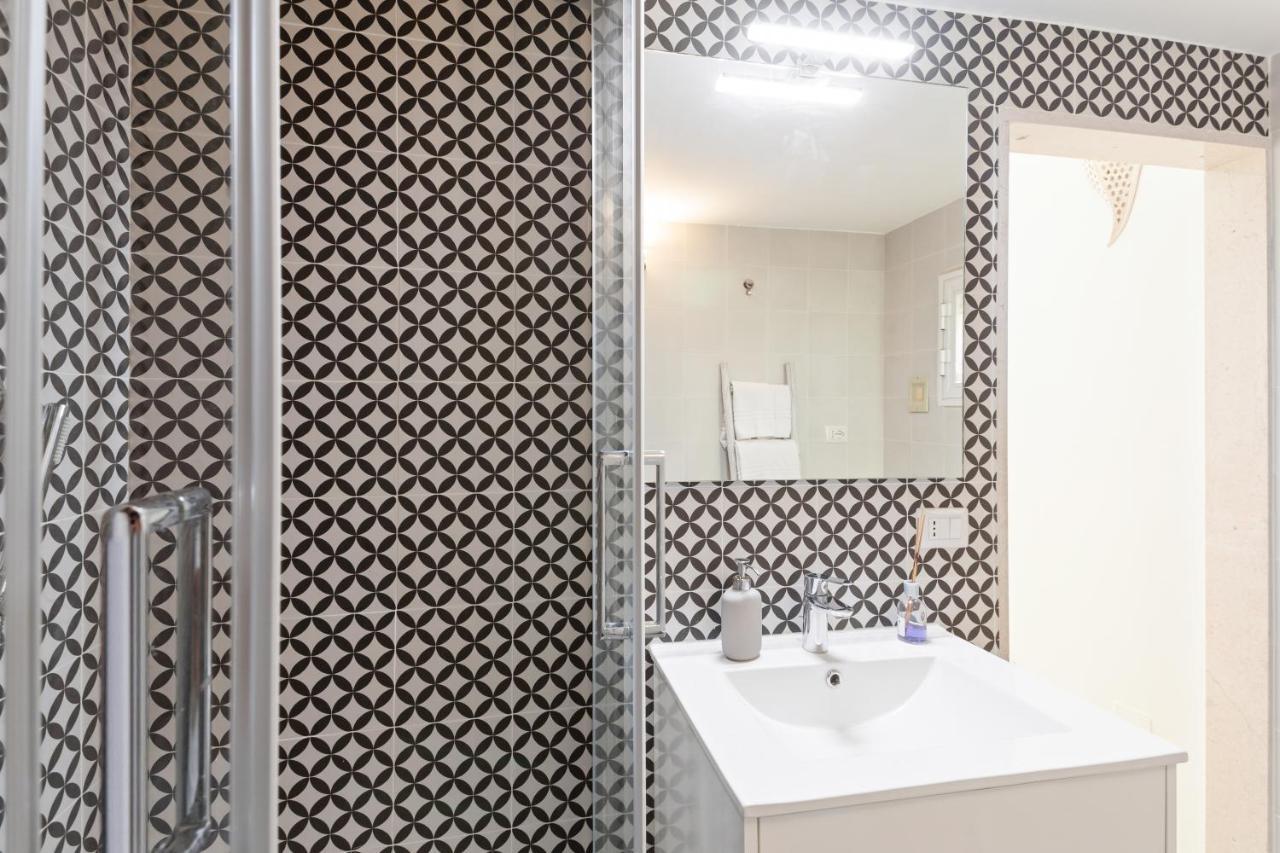 Maison San Michele Lovely Apartment ตรานิ ภายนอก รูปภาพ